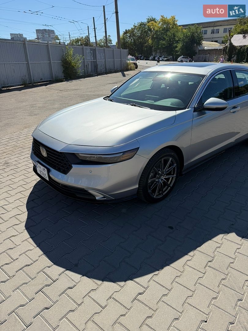 Honda Accord 2024 VIN 1HGCY2F67RA097879 фото оголошення 3 з 40