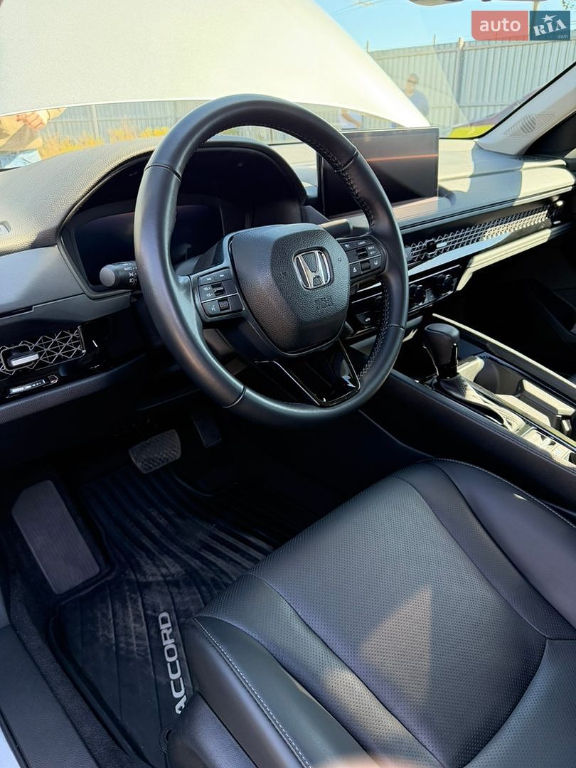 Honda Accord 2024 VIN 1HGCY2F67RA097879 фото оголошення 9 з 40