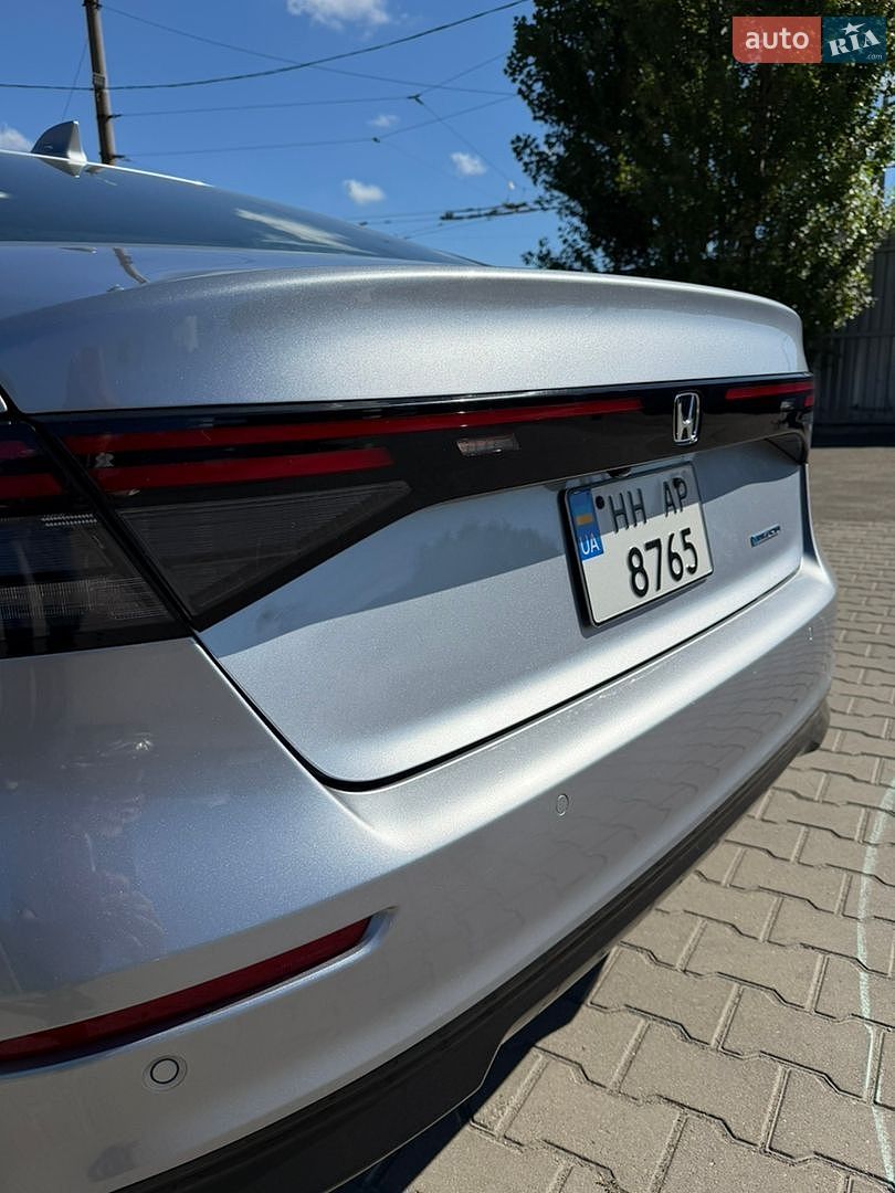 Honda Accord 2024 VIN 1HGCY2F67RA097879 фото оголошення 17 з 40