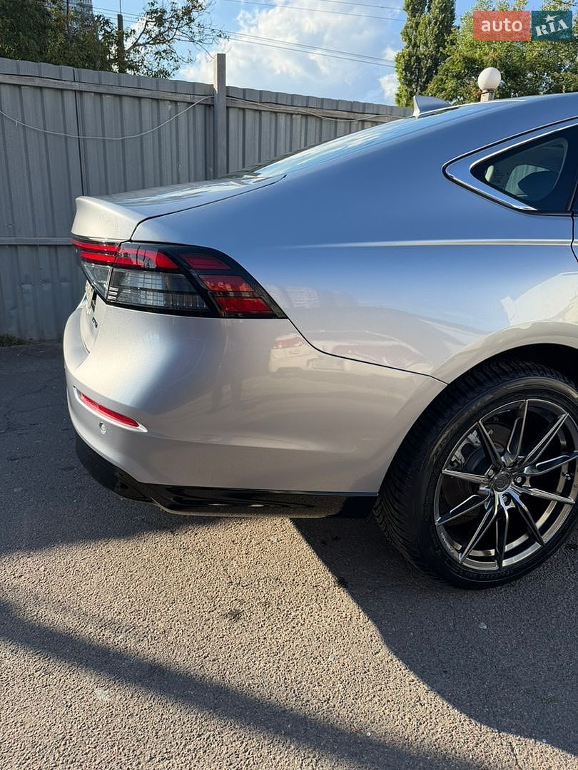 Honda Accord 2024 VIN 1HGCY2F67RA097879 фото оголошення 38 з 40