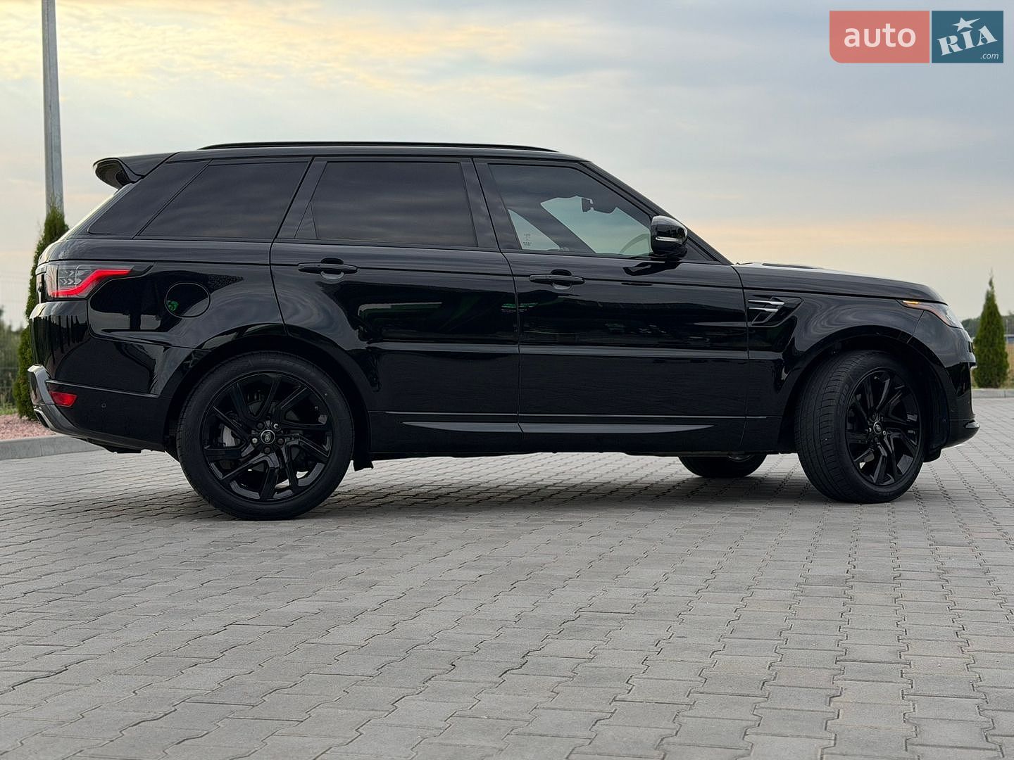 Land Rover Range Rover Sport 2019 VIN SALWR2RK6KA865948 фото оголошення 13 з 133