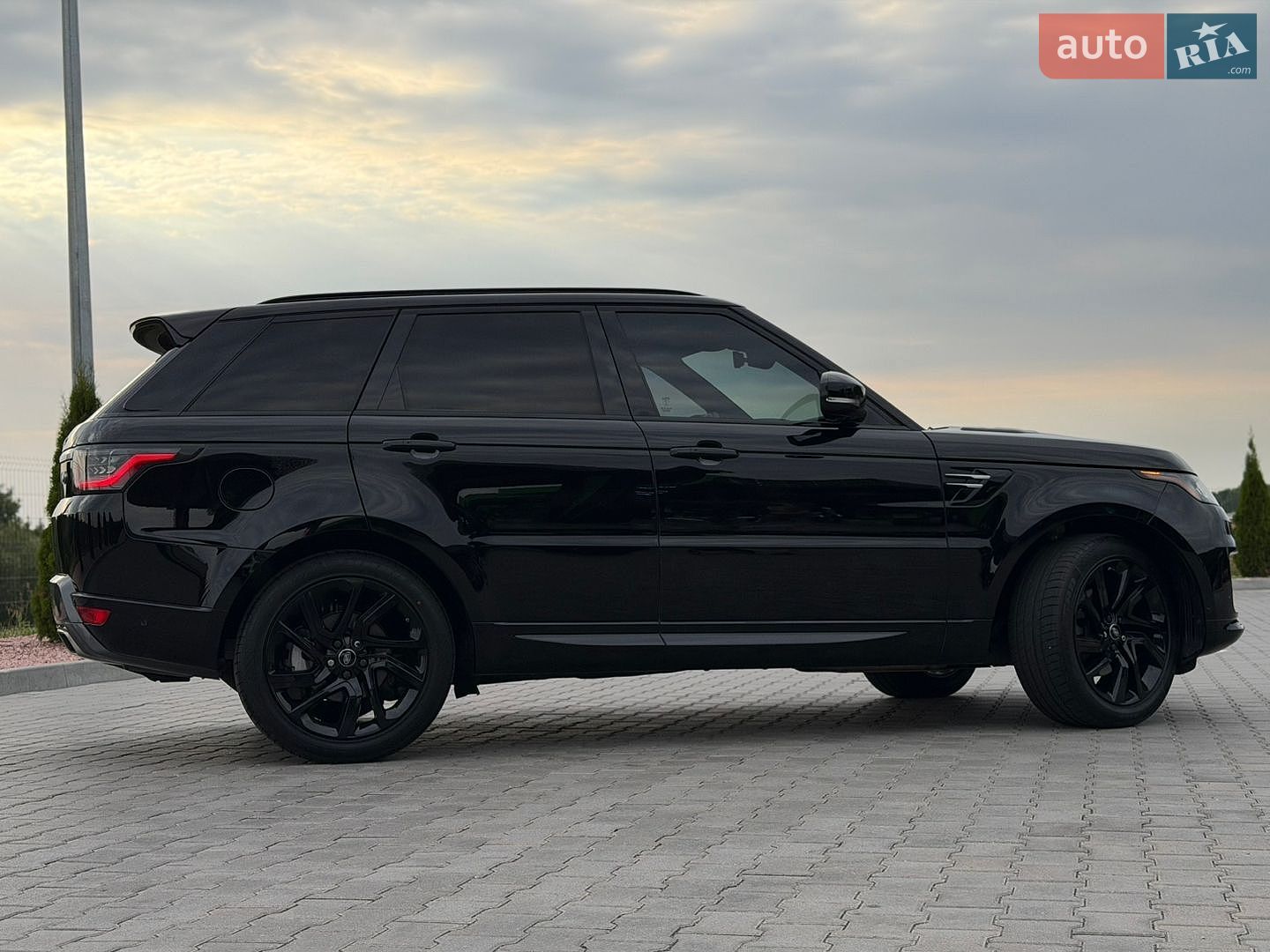 Land Rover Range Rover Sport 2019 VIN SALWR2RK6KA865948 фото оголошення 14 з 133