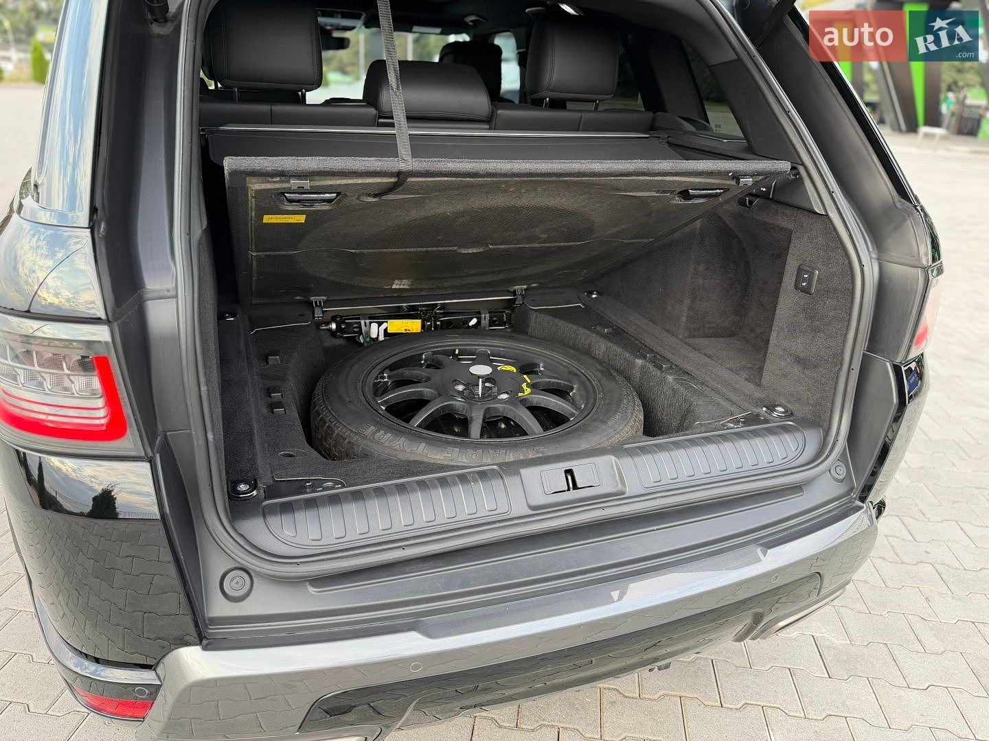 Land Rover Range Rover Sport 2019 VIN SALWR2RK6KA865948 фото оголошення 128 з 133