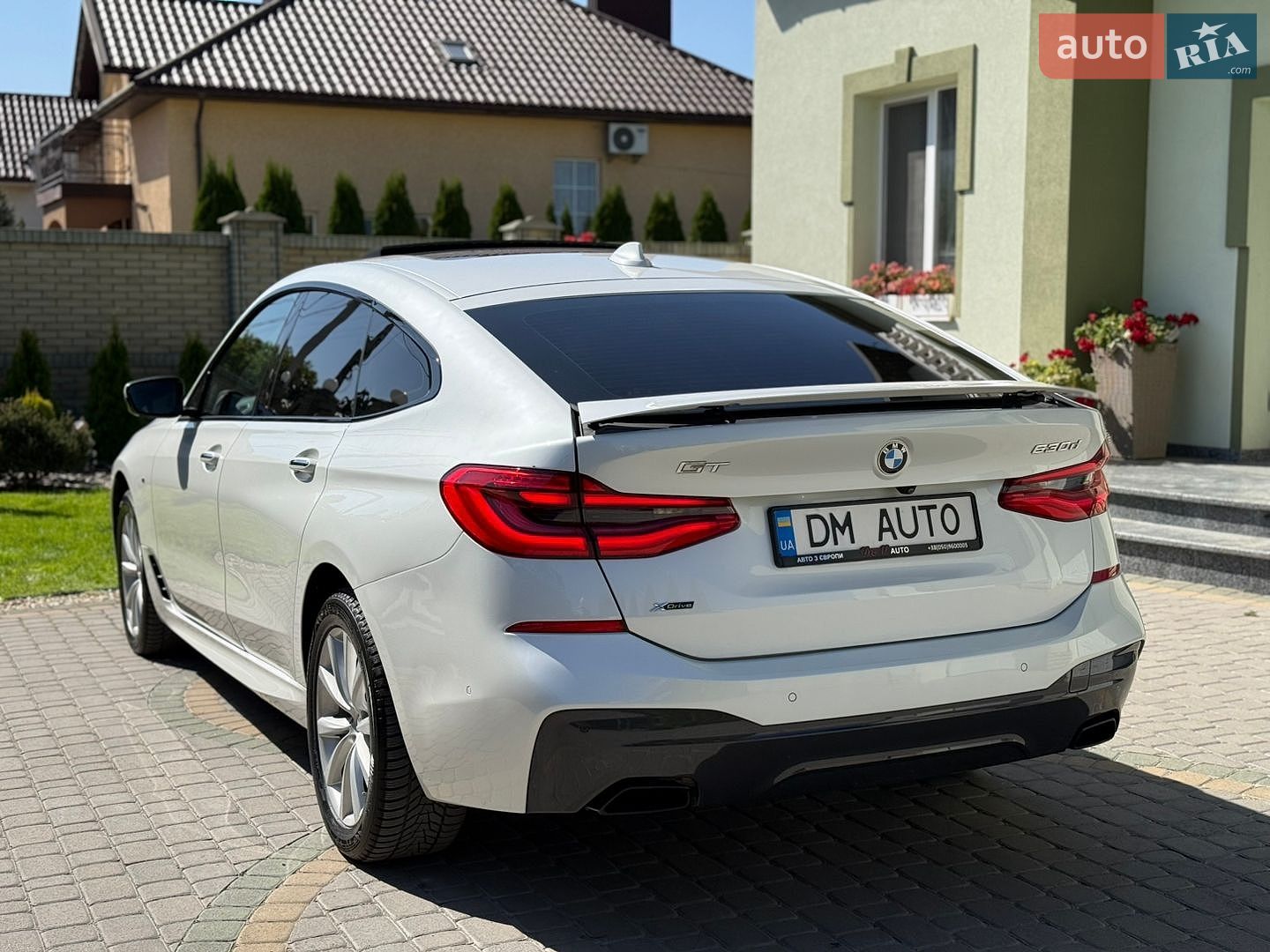 BMW 6 Series GT 2018 VIN WBAJW810X0BK59886 фото оголошення 2 з 147