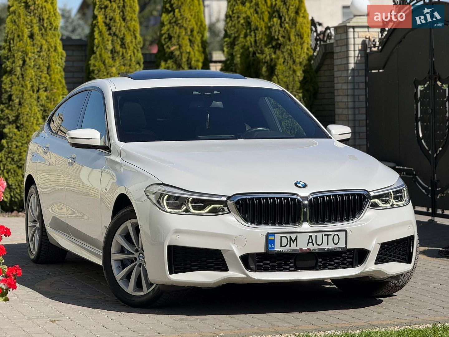 BMW 6 Series GT 2018 VIN WBAJW810X0BK59886 фото оголошення 102 з 147