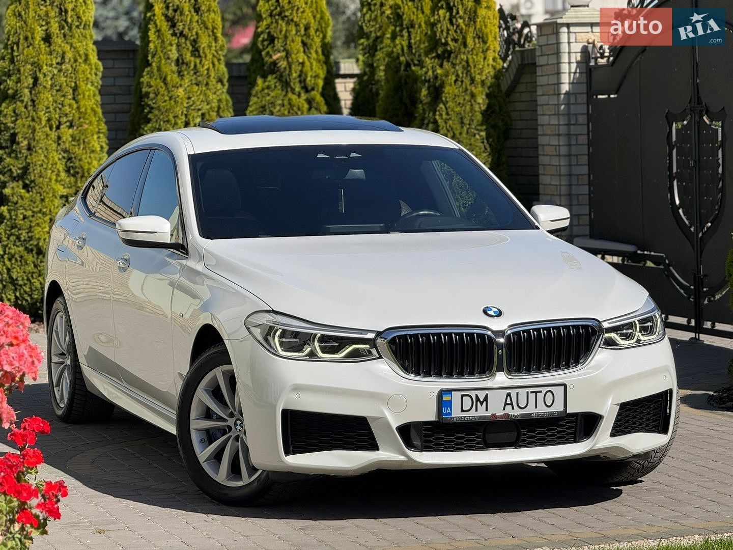 BMW 6 Series GT 2018 VIN WBAJW810X0BK59886 фото оголошення 103 з 147
