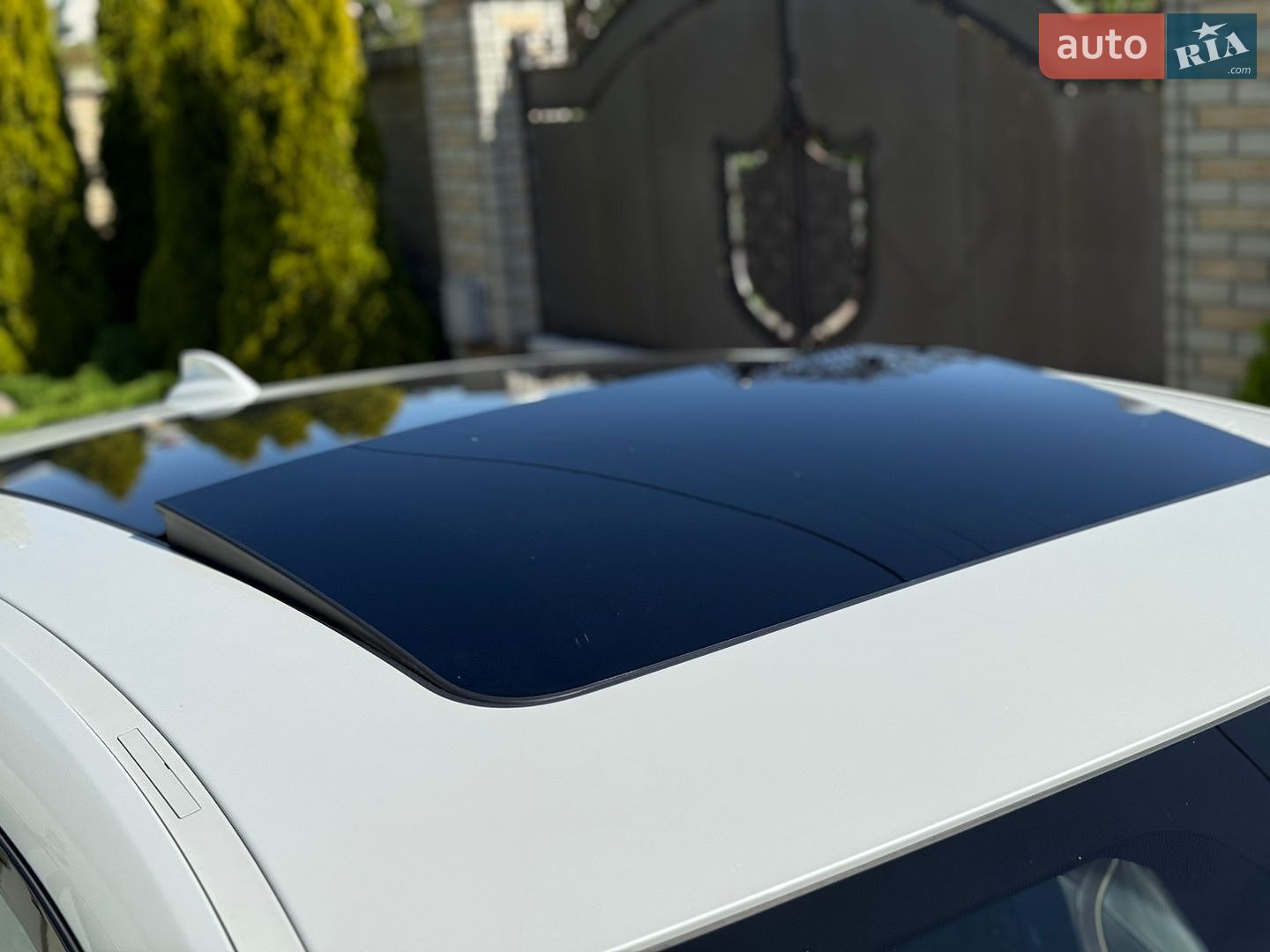 BMW 6 Series GT 2018 VIN WBAJW810X0BK59886 фото оголошення 131 з 147