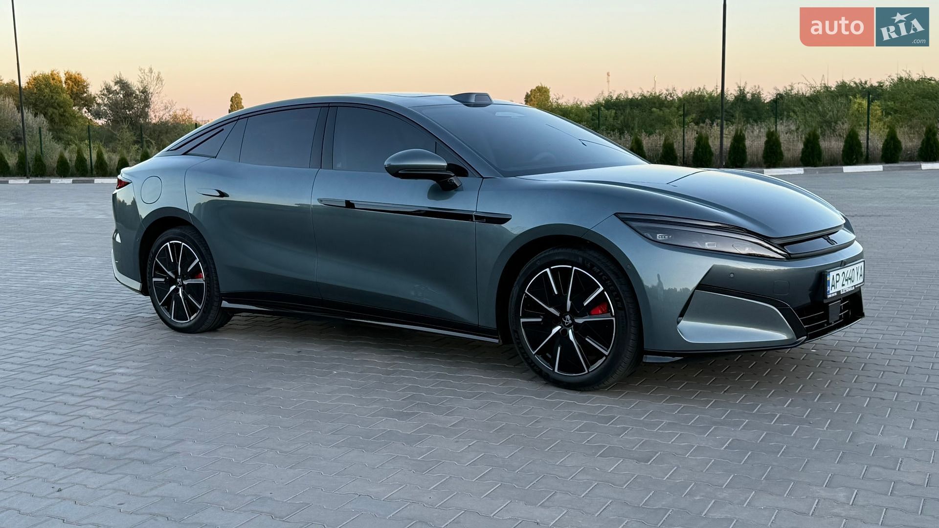 BYD Han L 2025 VIN LGXCH6CD0S0623650 фото оголошення 10 з 91