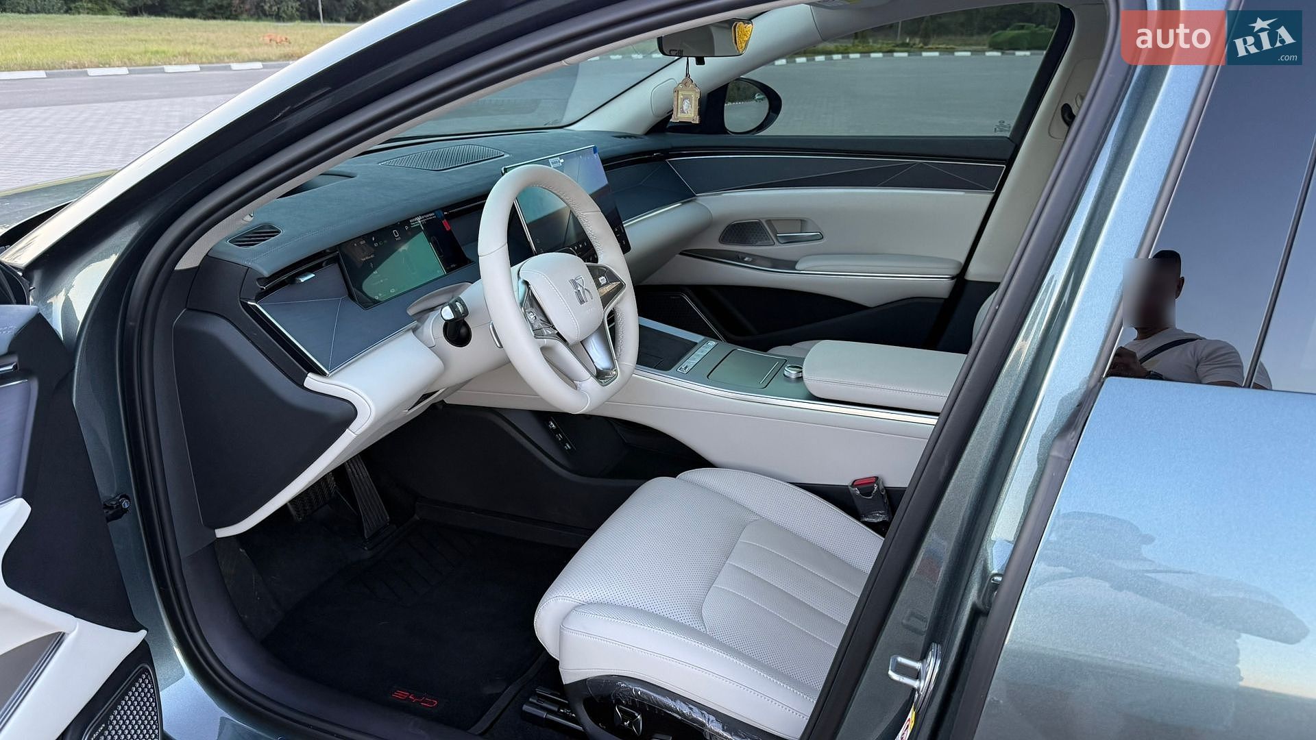 BYD Han L 2025 VIN LGXCH6CD0S0623650 фото оголошення 42 з 91