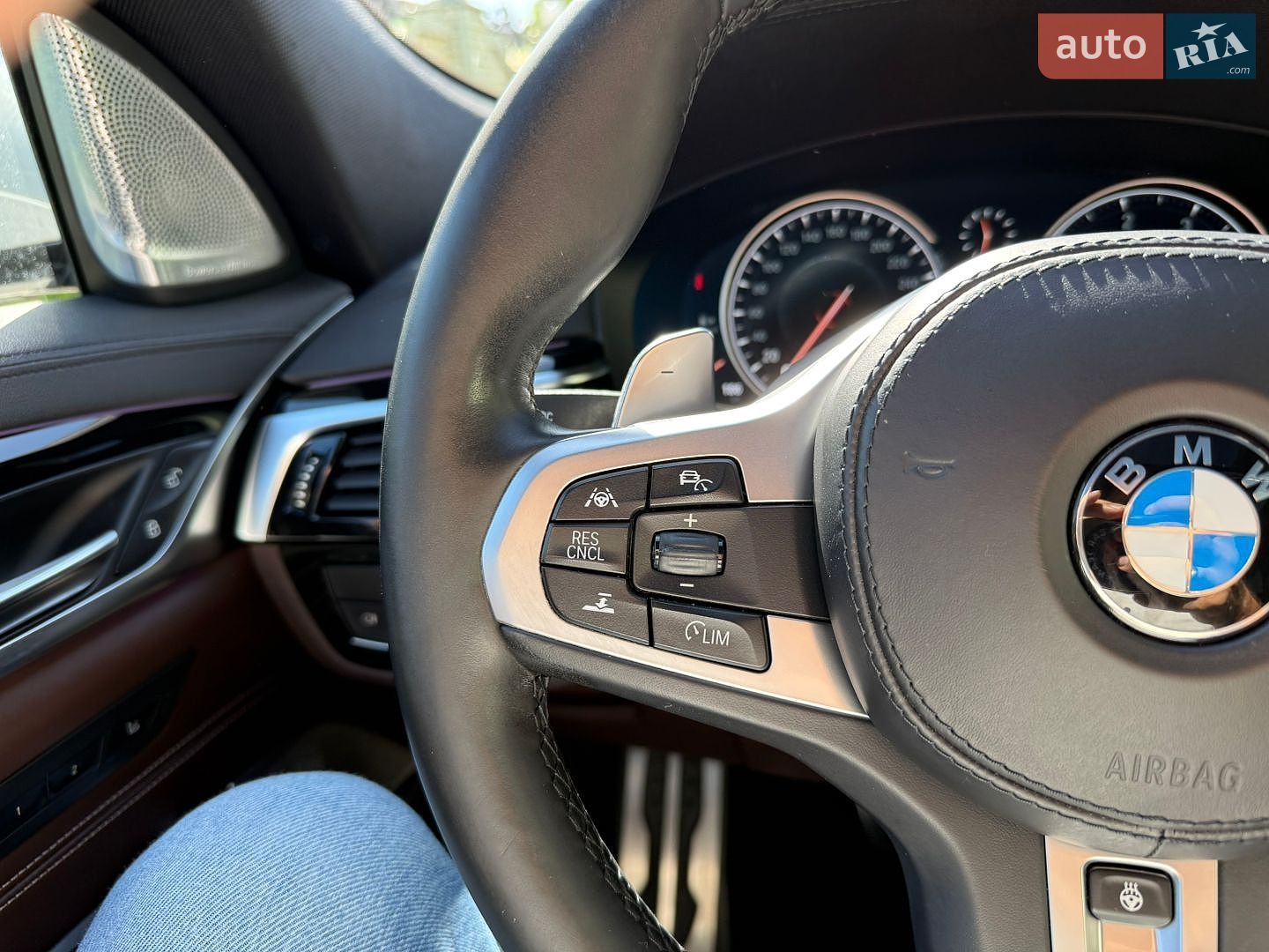 BMW 6 Series GT 2018 VIN WBAJW810X0BK59886 фото оголошення 21 з 147