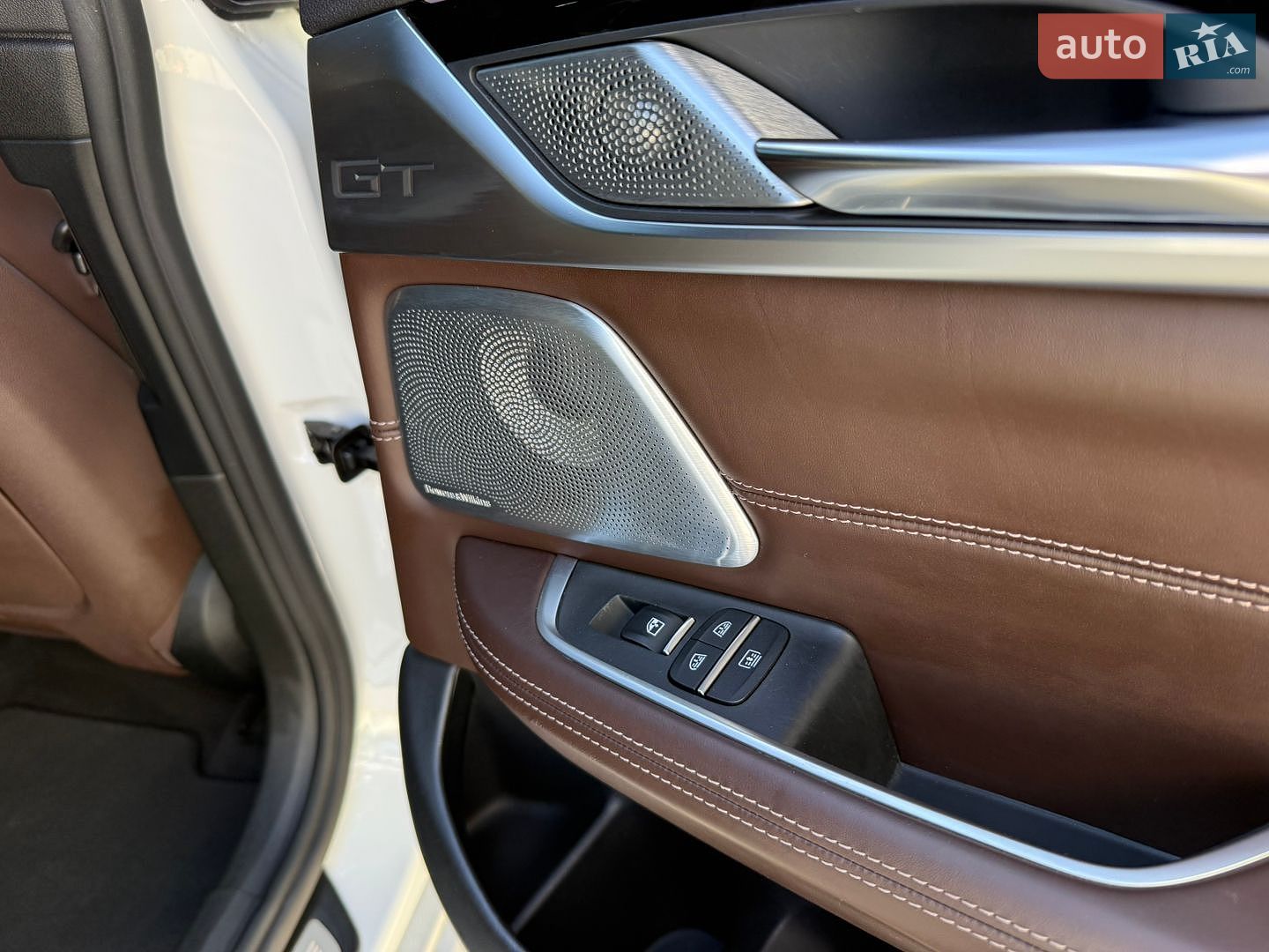 BMW 6 Series GT 2018 VIN WBAJW810X0BK59886 фото оголошення 69 з 147