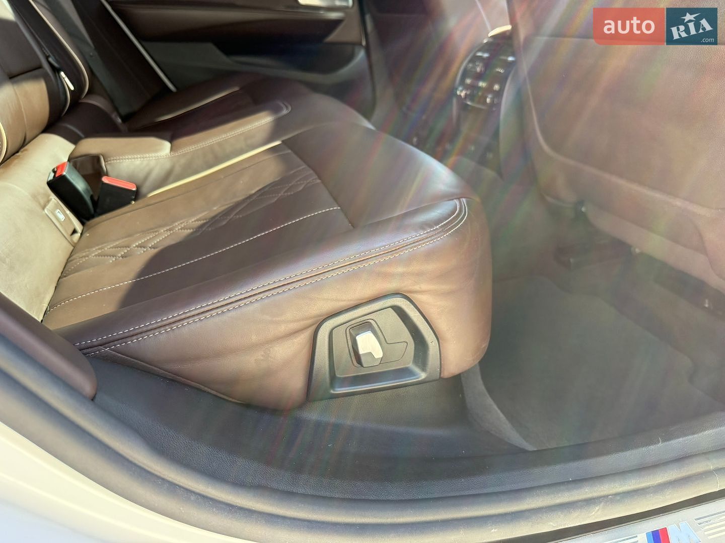 BMW 6 Series GT 2018 VIN WBAJW810X0BK59886 фото оголошення 72 з 147
