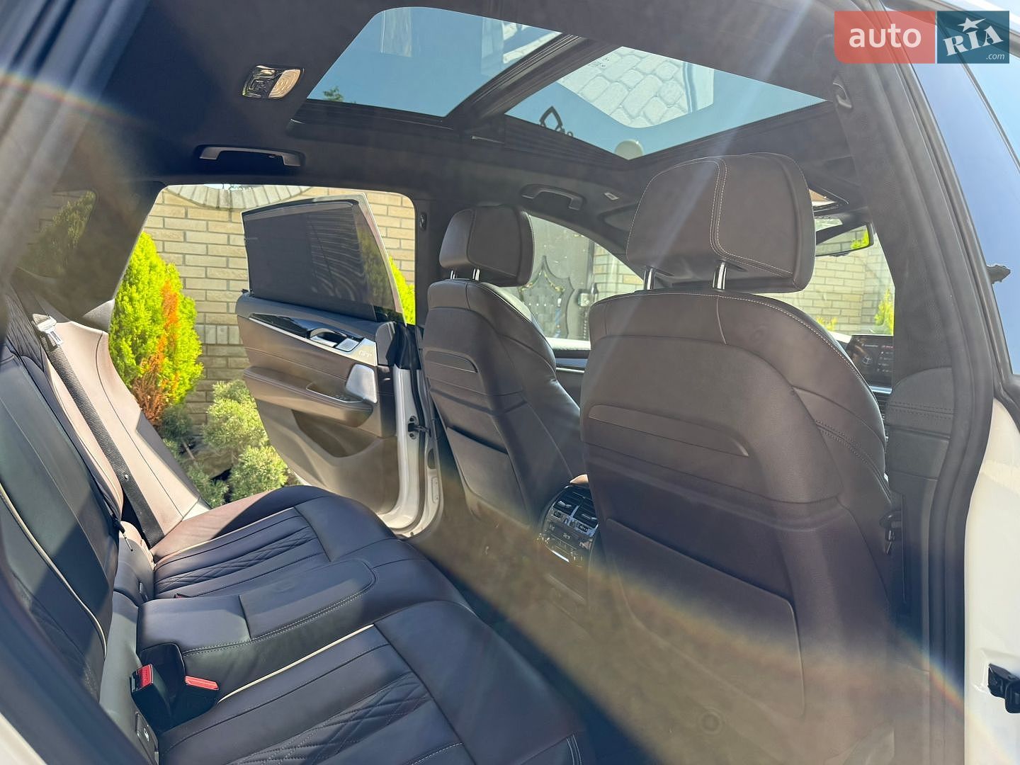 BMW 6 Series GT 2018 VIN WBAJW810X0BK59886 фото оголошення 77 з 147