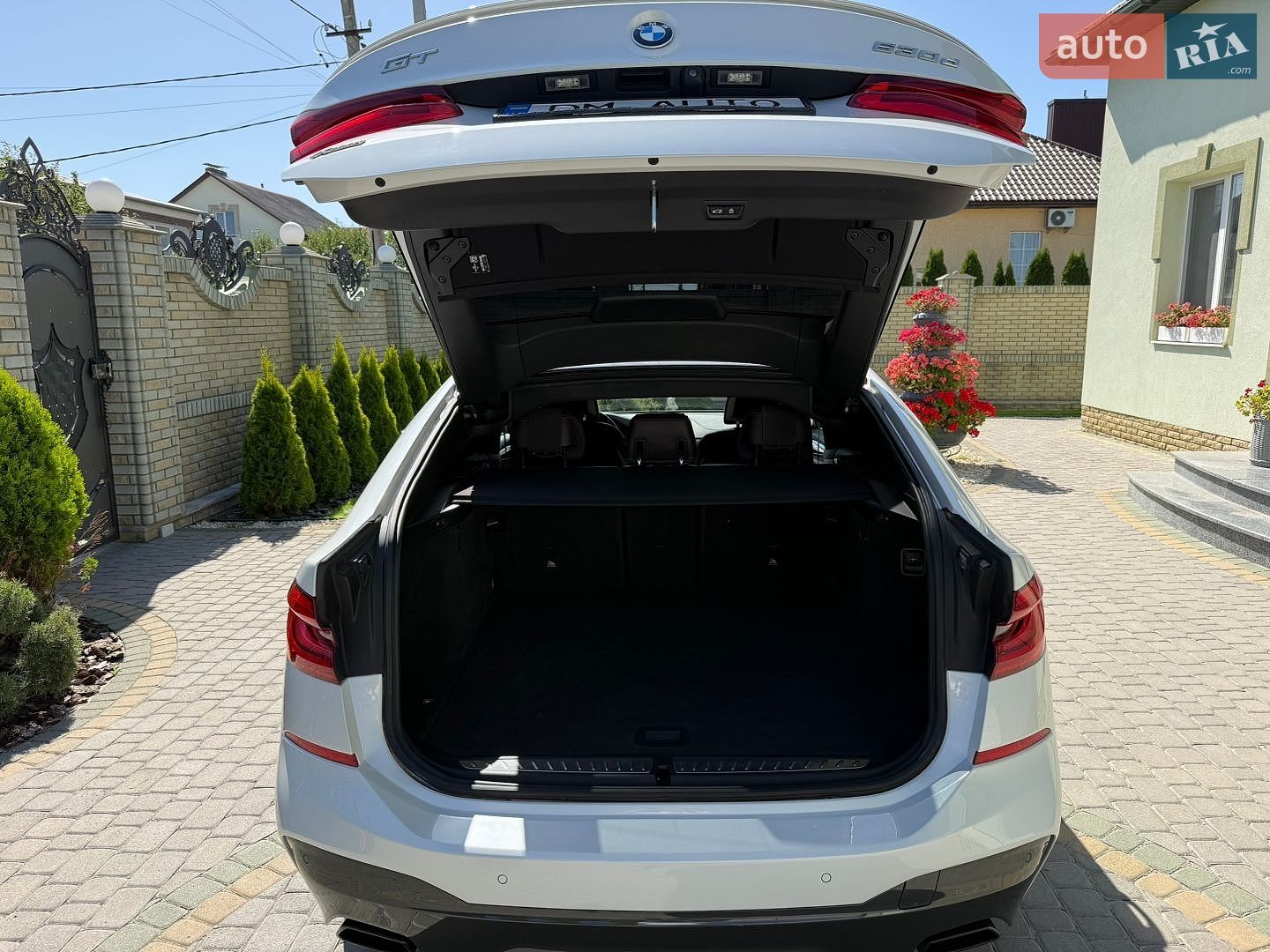 BMW 6 Series GT 2018 VIN WBAJW810X0BK59886 фото оголошення 85 з 147