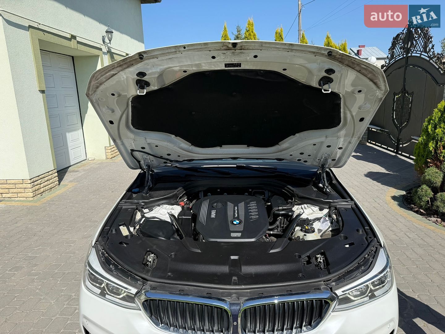 BMW 6 Series GT 2018 VIN WBAJW810X0BK59886 фото оголошення 90 з 147