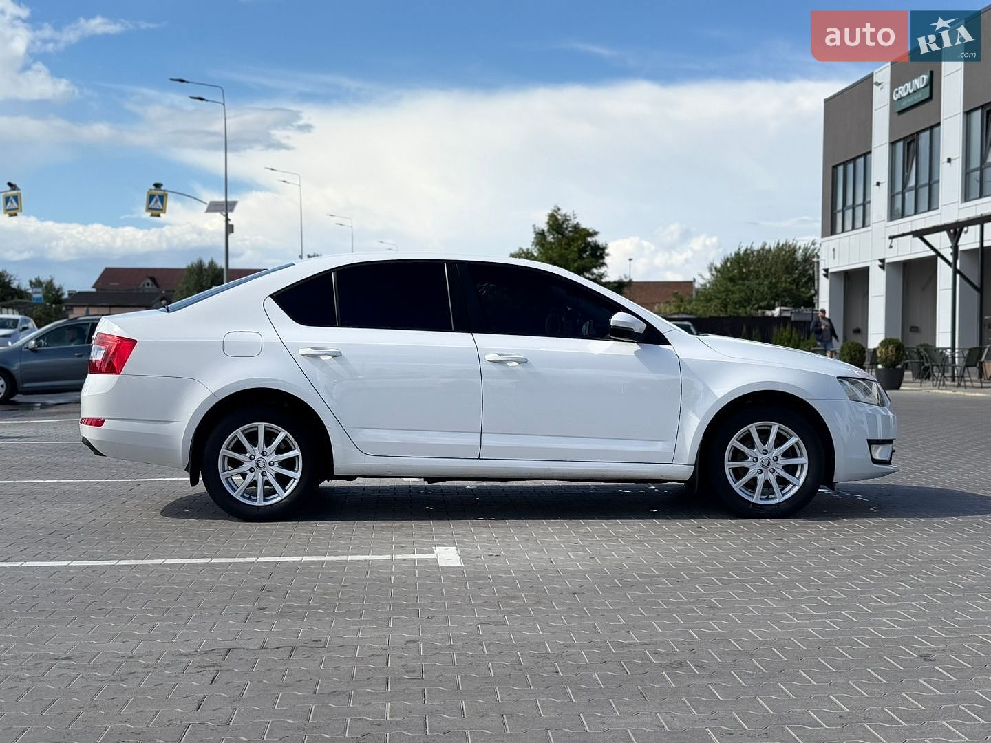 Skoda Octavia 2013 VIN TMBAC2NE2EB007667 фото оголошення 4 з 24