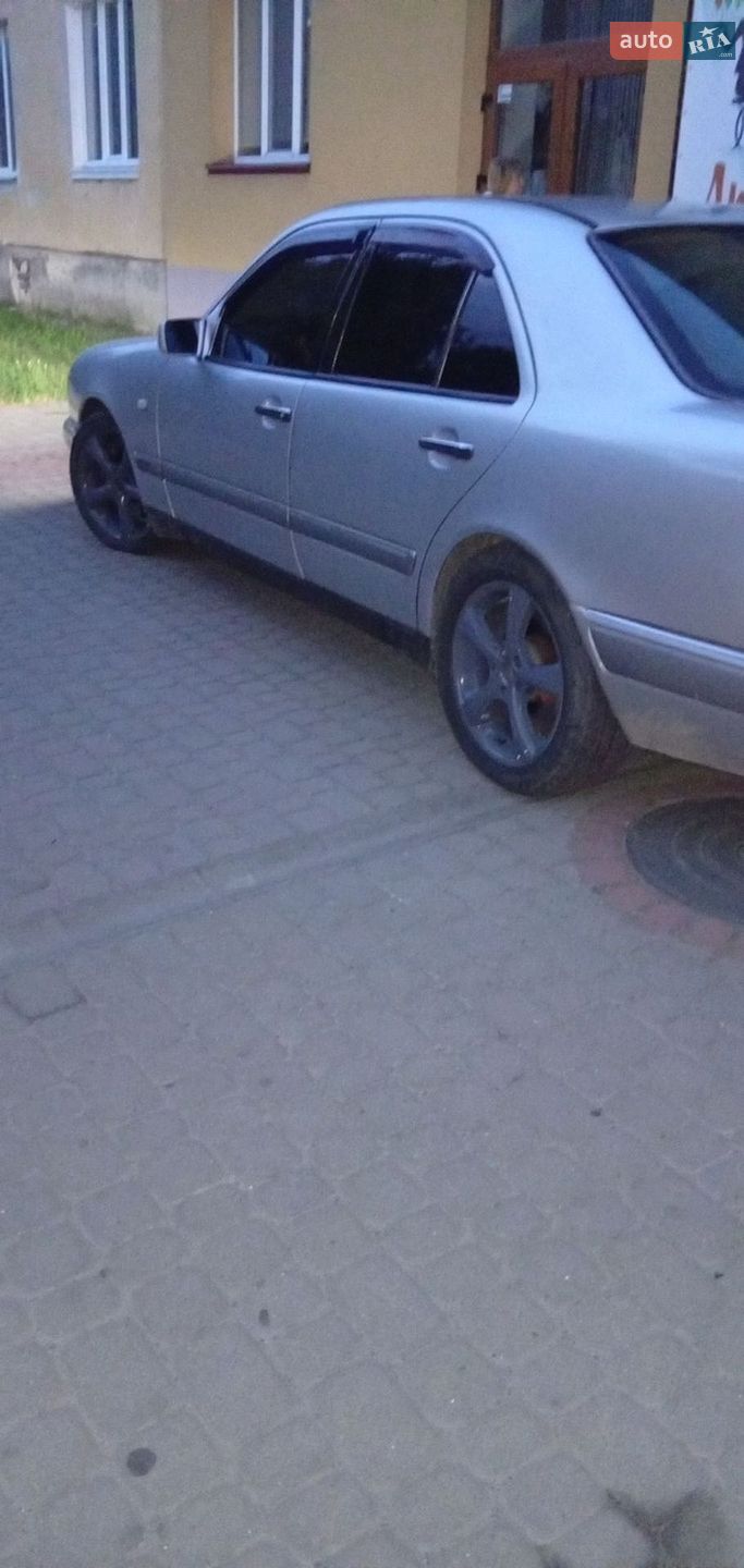 Mercedes-Benz E-Class 1999 VIN WDB2100071A927614 фото оголошення 18 з 19