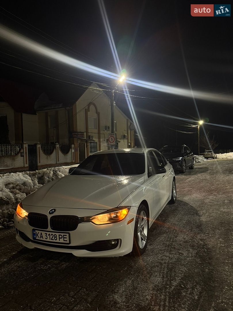 BMW 3 Series 2013 VIN WBA3C1C53EK110163 фото оголошення 2 з 8