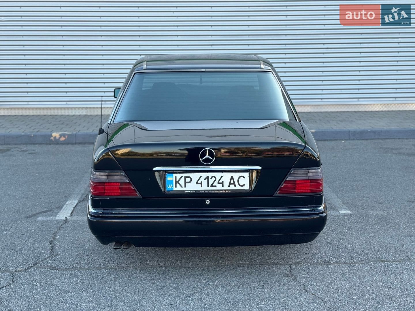 Mercedes-Benz E-Class 1994 VIN WDB1240281C041490 фото оголошення 4 з 9