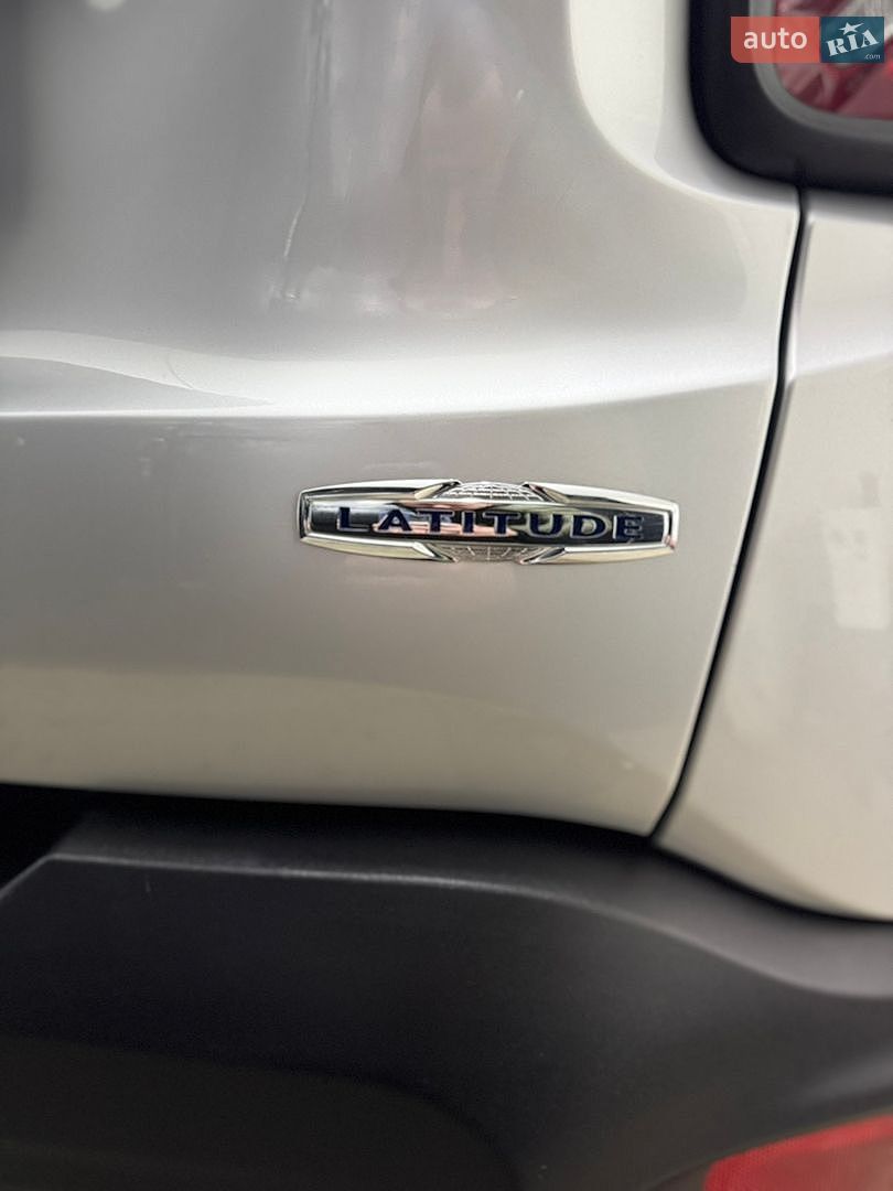 Jeep Renegade 2017 VIN ZACCJBBB2HPG32153 фото оголошення 9 з 10