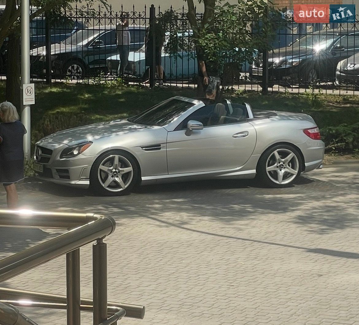 Mercedes-Benz SLK-Class 2013 VIN WDDPK4HA9DF065452 фото оголошення 2 з 15