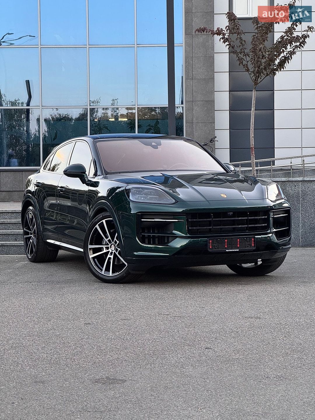 Porsche Cayenne Coupe 2024 VIN WP1ZZZ9YZRDA24372 фото оголошення 5 з 57