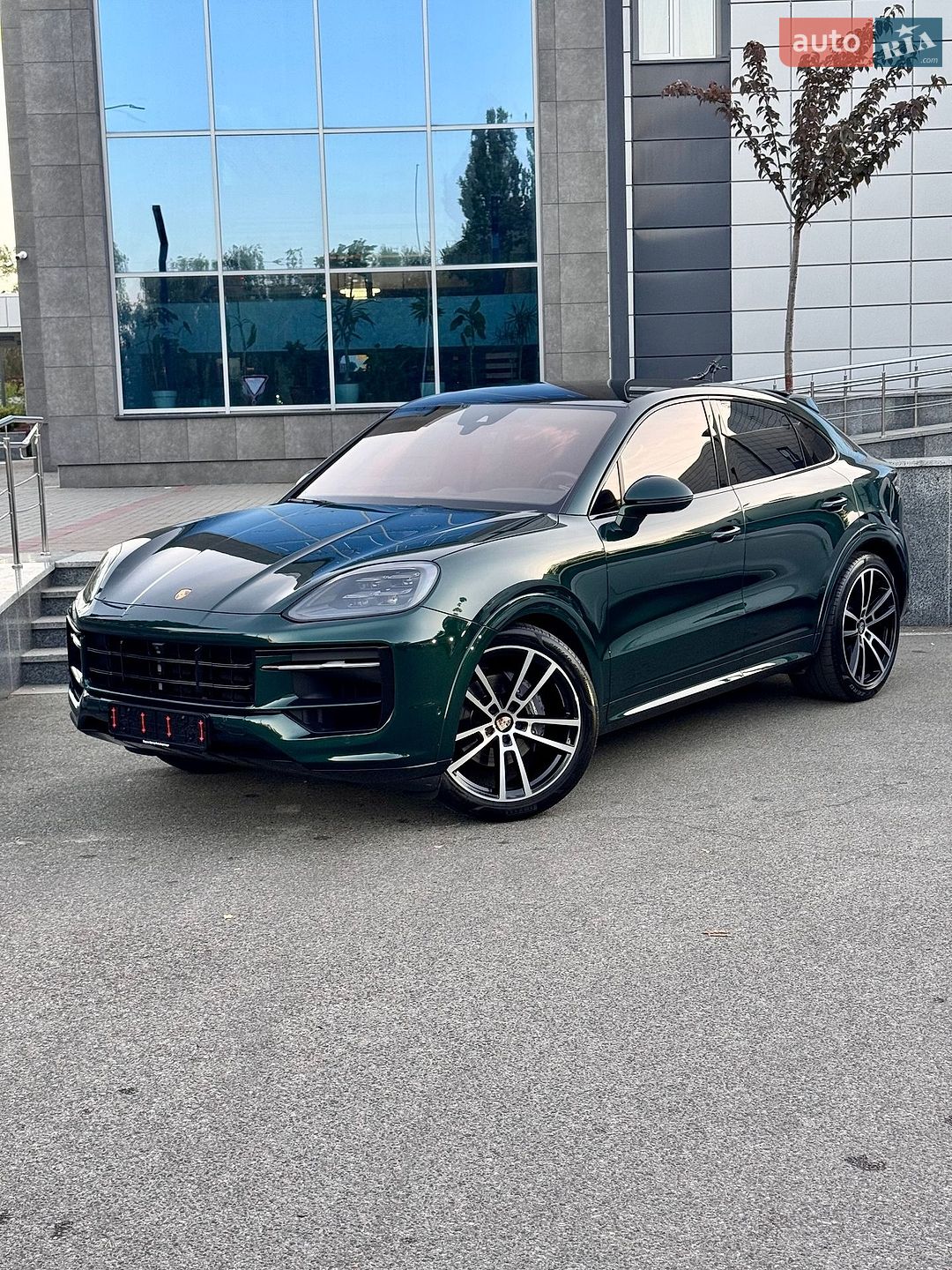 Porsche Cayenne Coupe 2024 VIN WP1ZZZ9YZRDA24372 фото оголошення 10 з 57