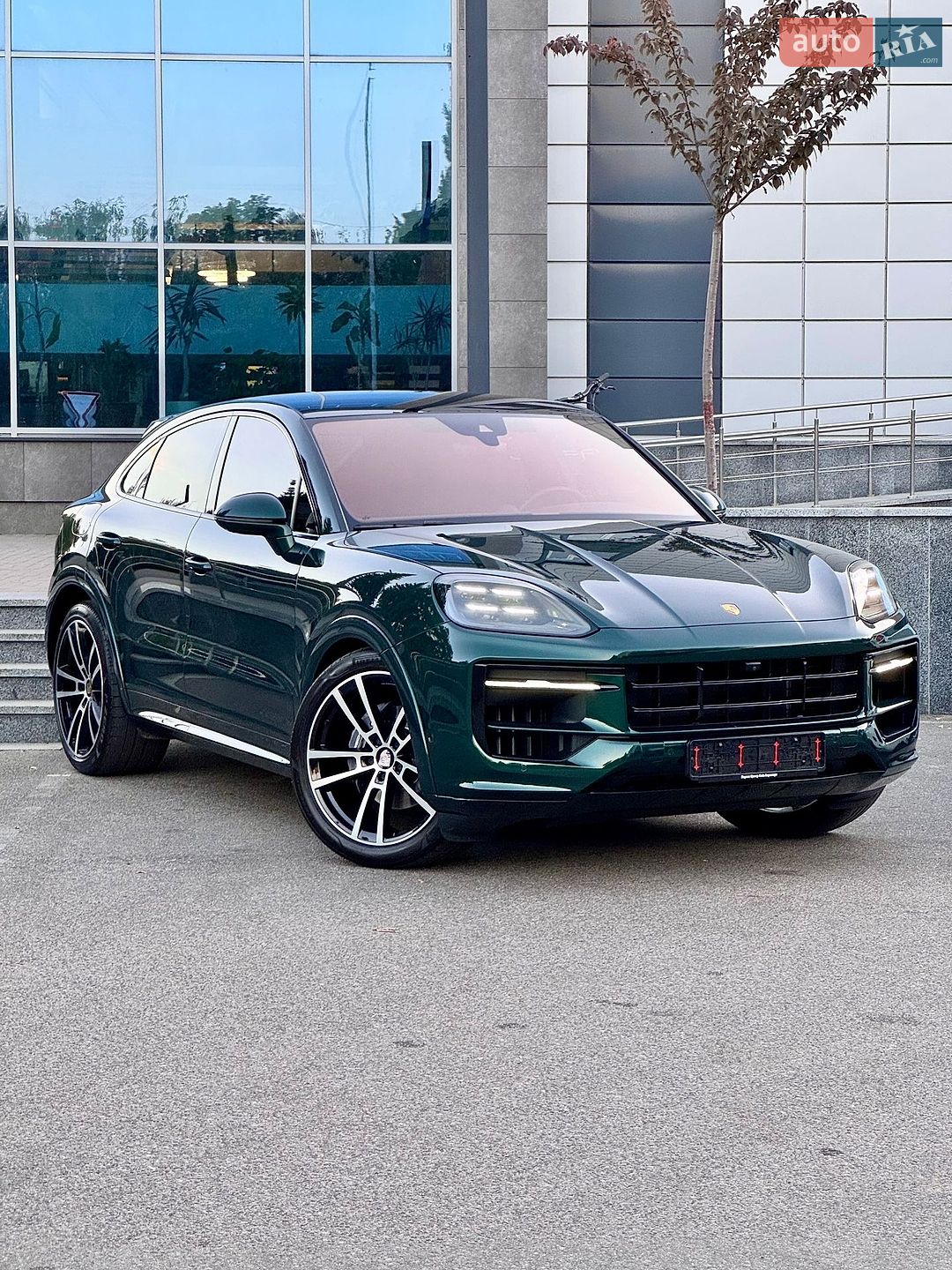 Porsche Cayenne Coupe 2024 VIN WP1ZZZ9YZRDA24372 фото оголошення 4 з 57