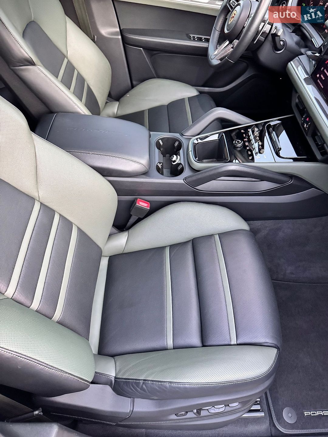 Porsche Cayenne Coupe 2024 VIN WP1ZZZ9YZRDA24372 фото оголошення 27 з 57