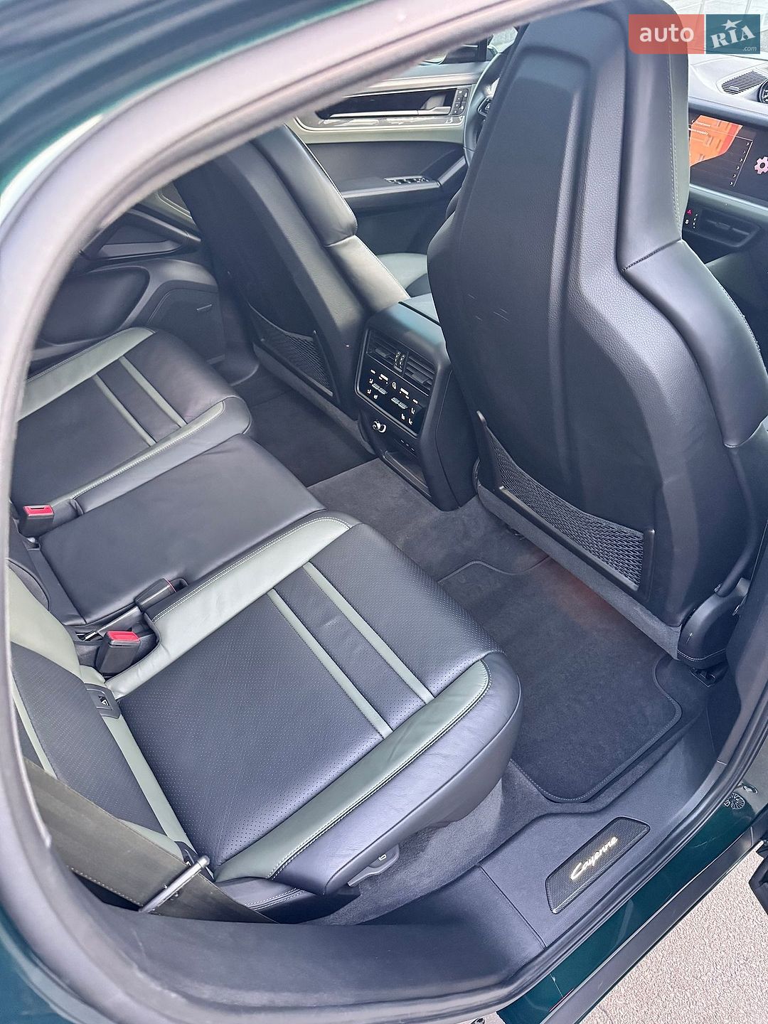 Porsche Cayenne Coupe 2024 VIN WP1ZZZ9YZRDA24372 фото оголошення 31 з 57