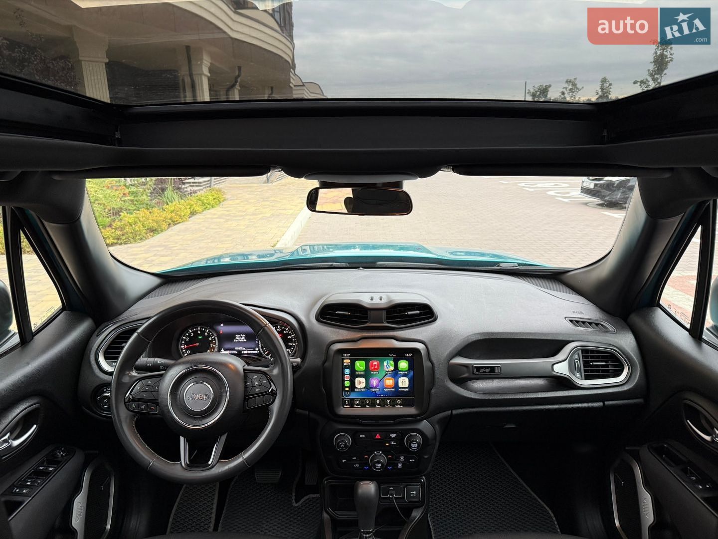 Jeep Renegade 2021 VIN ZACNJCBBXMPM63487 фото оголошення 2 з 60