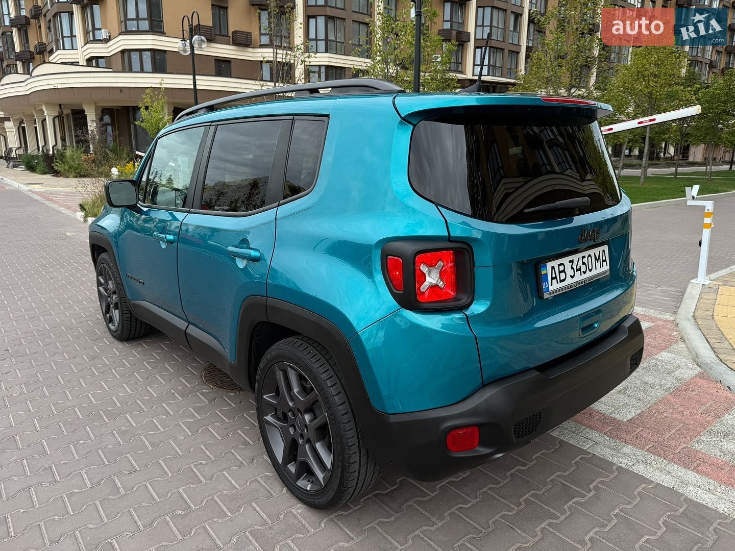 Jeep Renegade 2021 VIN ZACNJCBBXMPM63487 фото оголошення 9 з 60