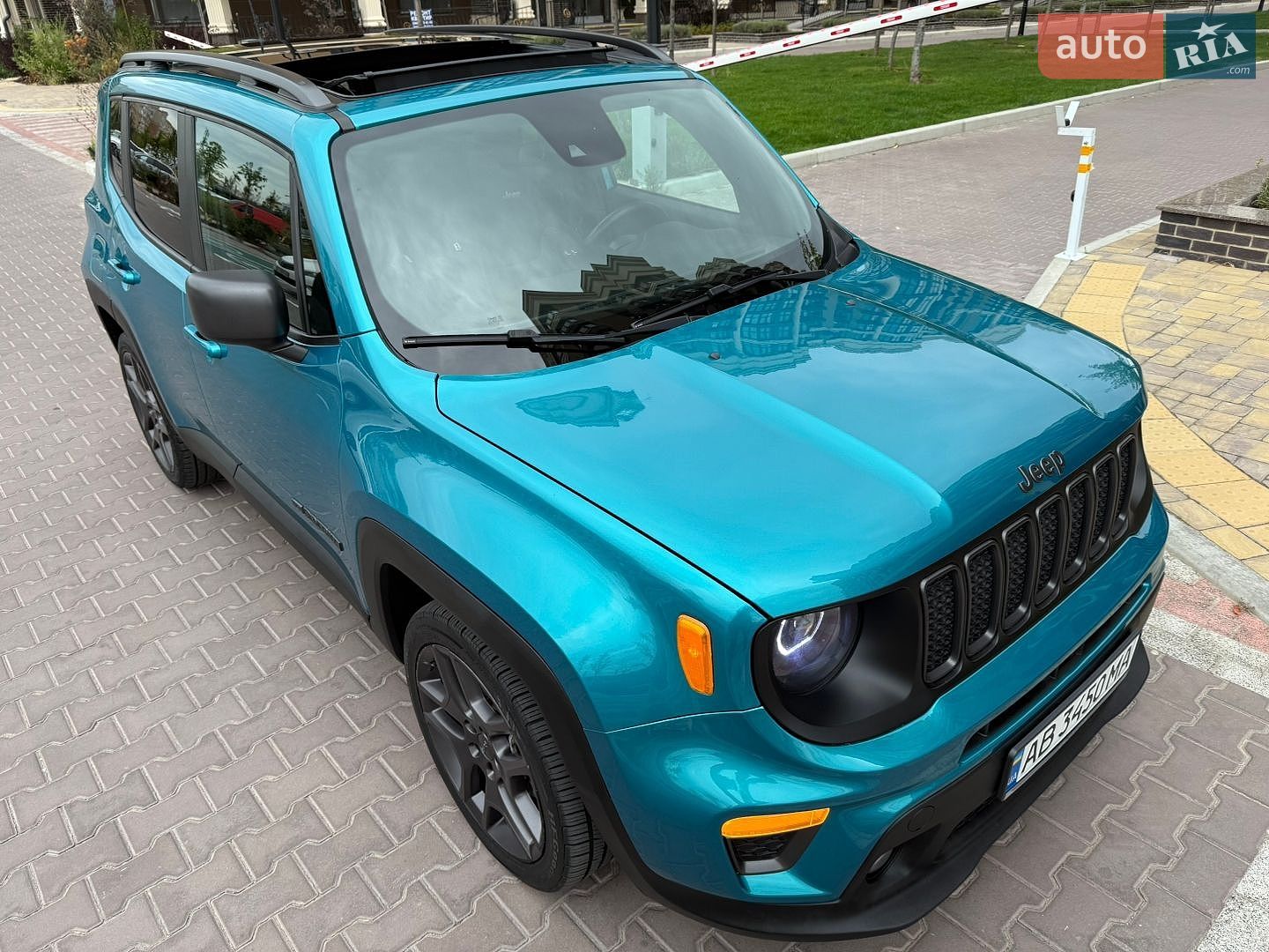 Jeep Renegade 2021 VIN ZACNJCBBXMPM63487 фото оголошення 10 з 60