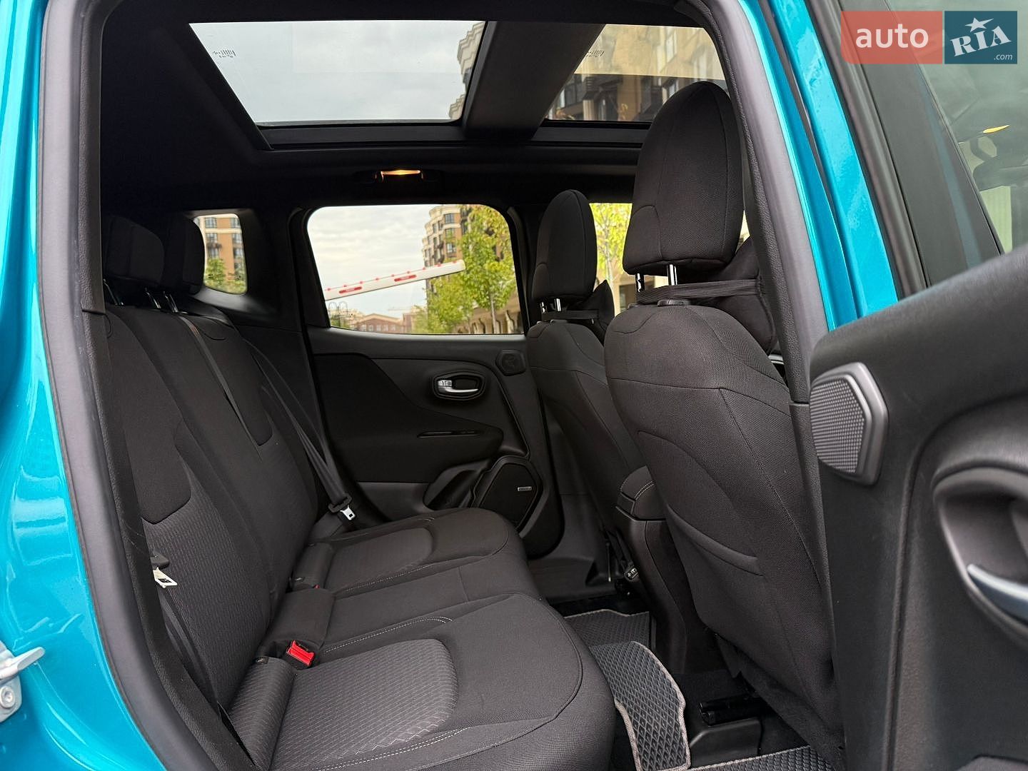 Jeep Renegade 2021 VIN ZACNJCBBXMPM63487 фото оголошення 24 з 60