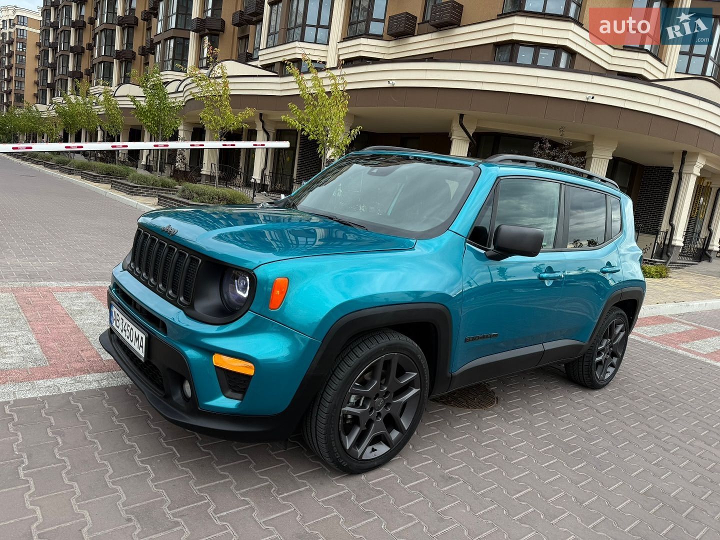 Jeep Renegade 2021 VIN ZACNJCBBXMPM63487 фото оголошення 27 з 60