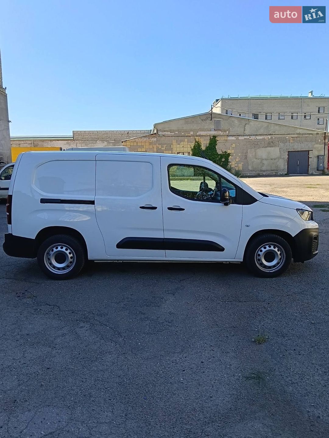 Peugeot Partner 2022 VIN VR3EFYHZRMJ914938 фото оголошення 22 з 24