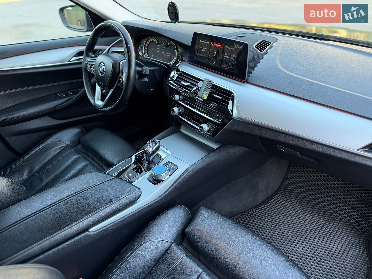 BMW 5 Series 2018 VIN WBAJM71060B268861 фото оголошення 46 з 46