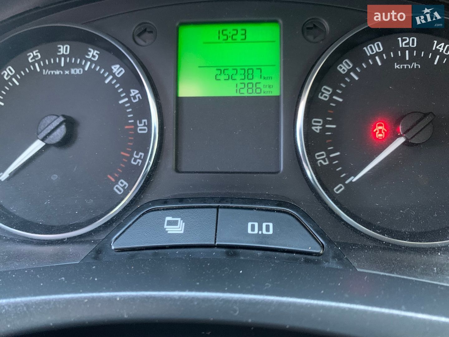 Skoda Fabia 2012 VIN TMBJK25J3C3135861 фото оголошення 21 з 46