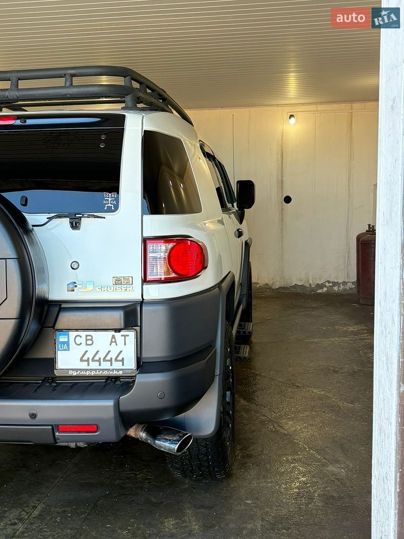 Toyota FJ Cruiser 2008 VIN JTEBU11F88K037802 фото оголошення 28 з 29