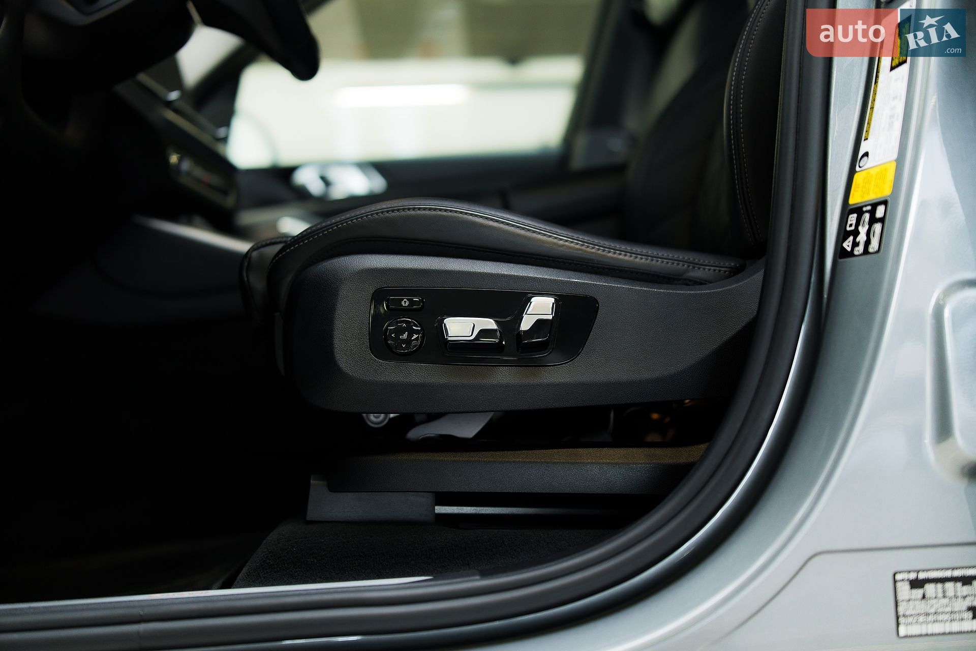 BMW X5 2023 VIN 5UX23EU01R9S10783 фото оголошення 30 з 88