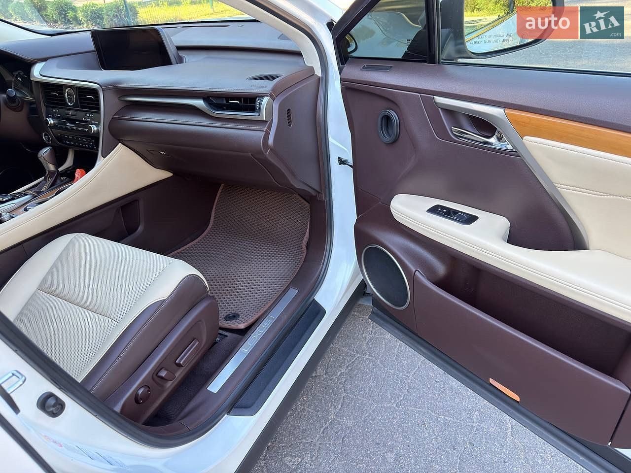Lexus RX 2019 VIN 2T2BGMCA0KC038610 фото оголошення 24 з 31