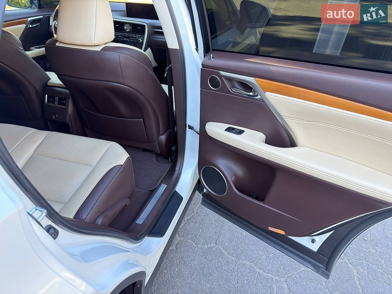 Lexus RX 2019 VIN 2T2BGMCA0KC038610 фото оголошення 26 з 31