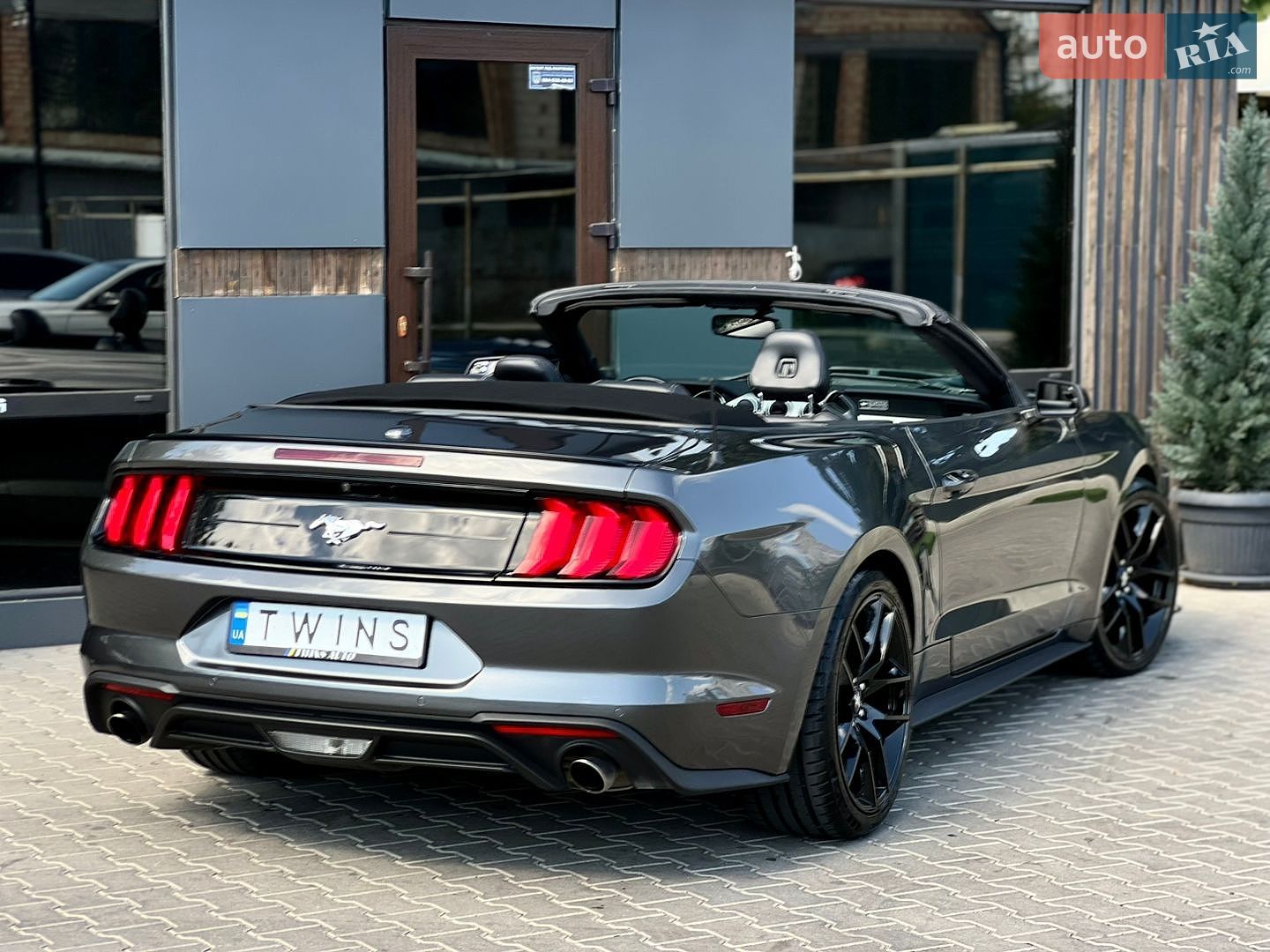 FORD MUSTANG 2020 VIN 1FATP8UH5L5131848 фото оголошення 4 з 30