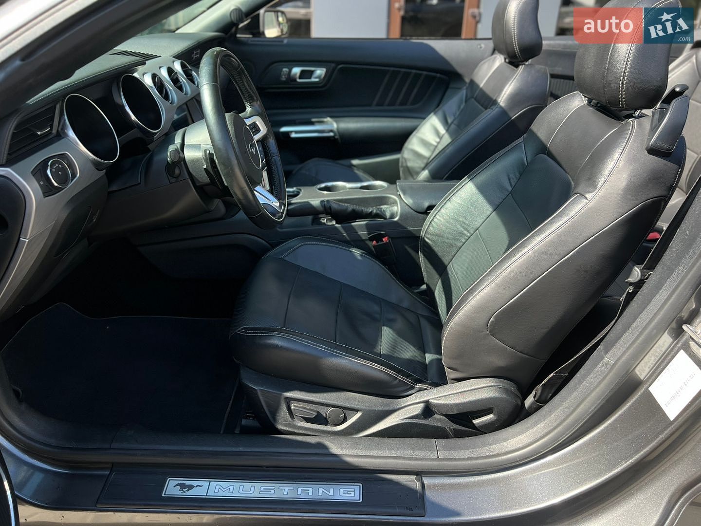 FORD MUSTANG 2020 VIN 1FATP8UH5L5131848 фото оголошення 7 з 30
