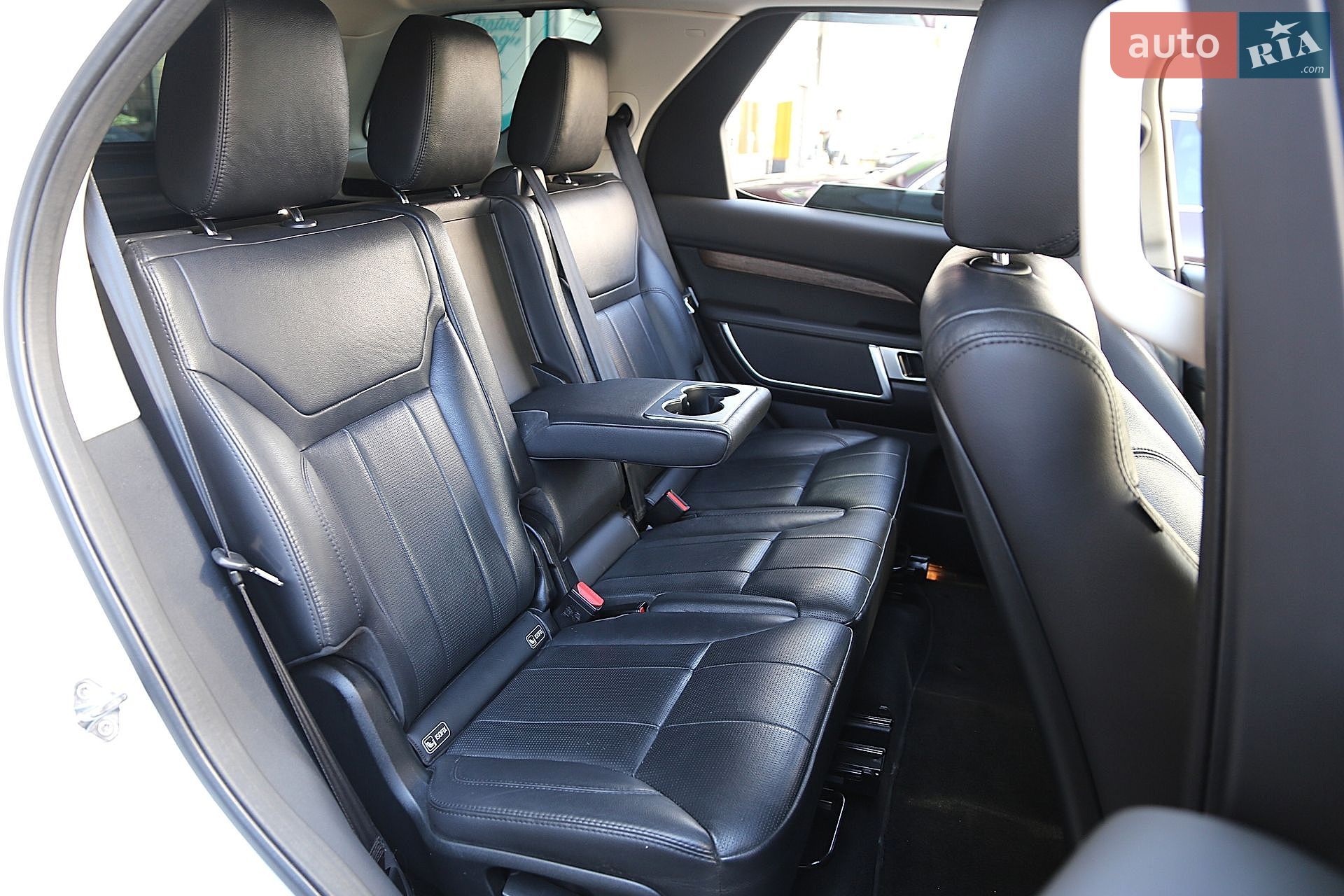 Land Rover Discovery 2017 VIN SALRA2BK1HA009402 фото оголошення 11 з 34