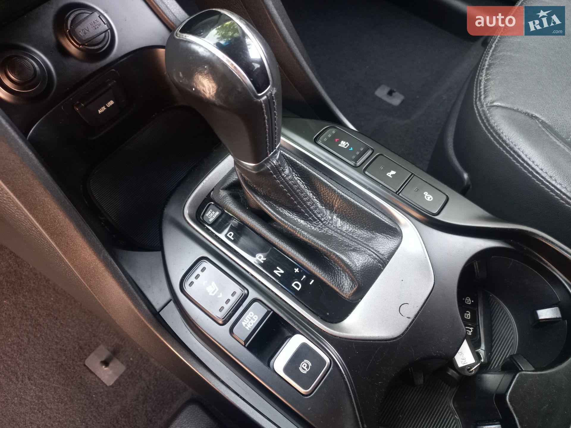 Hyundai Santa FE 2015 VIN KMHSU81XDEU325236 фото оголошення 48 з 126