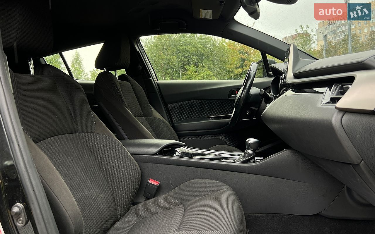 Toyota C-HR 2018 VIN JTNKHMBX1K1012122 фото оголошення 18 з 22
