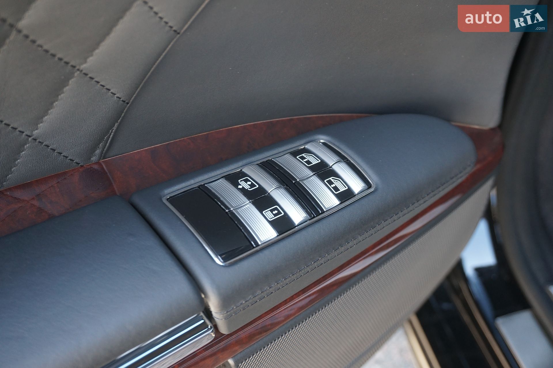 Mercedes-Benz S-Class 2008 VIN WDDNG79XX8A208439 фото оголошення 32 з 88