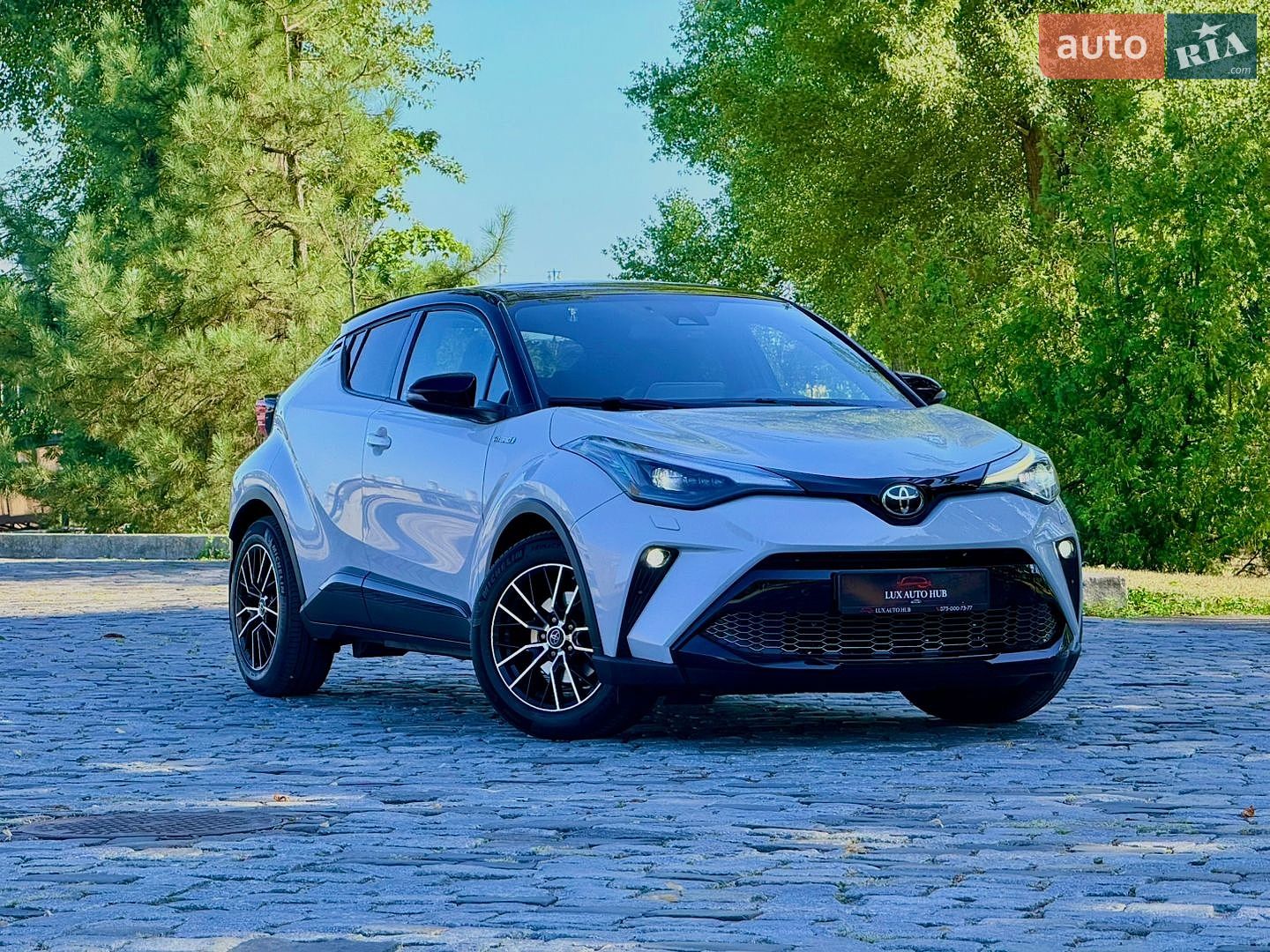 Toyota C-HR 2021 VIN NMTK54BX60R050828 фото оголошення 2 з 239