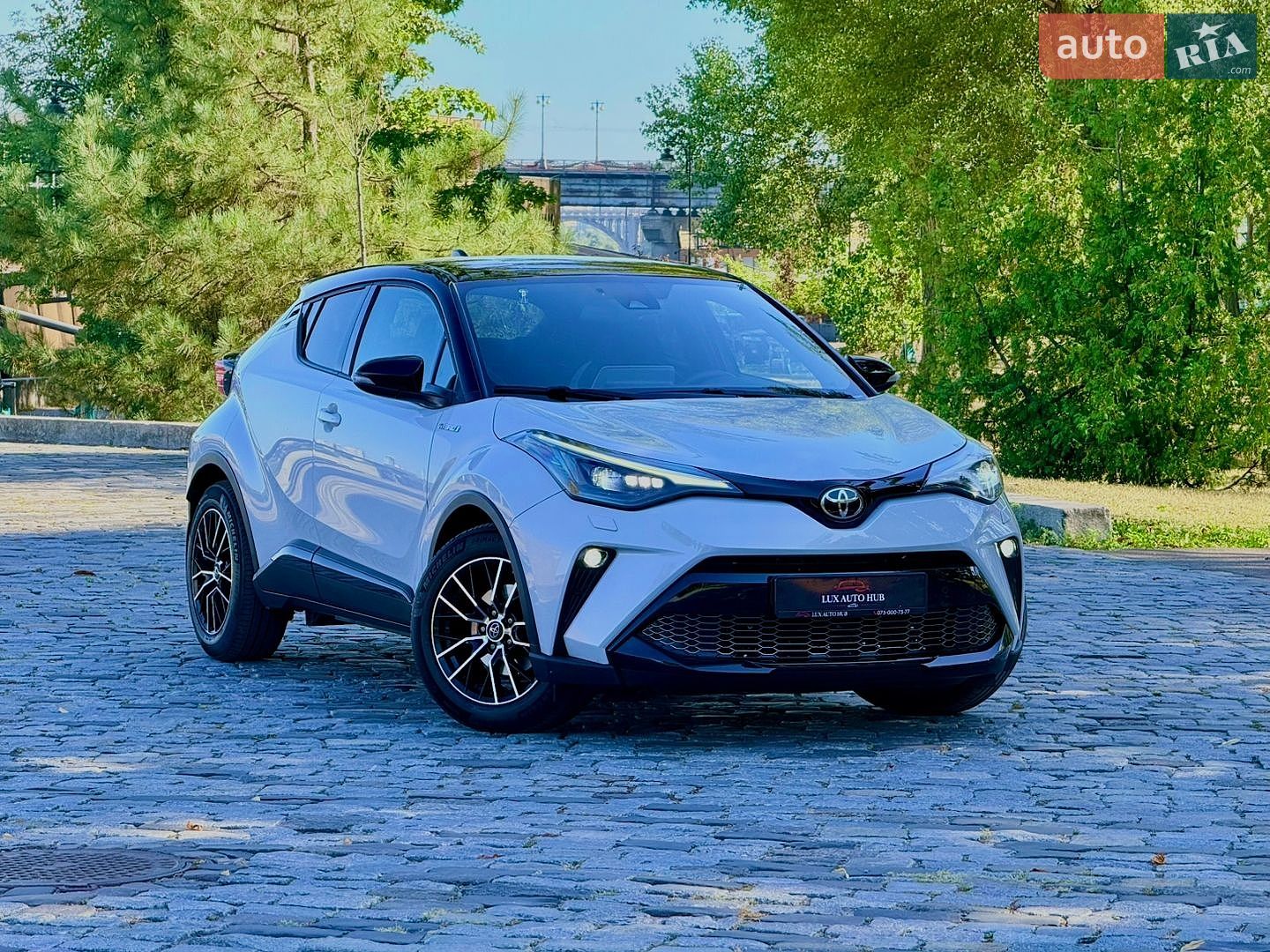 Toyota C-HR 2021 VIN NMTK54BX60R050828 фото оголошення 4 з 239